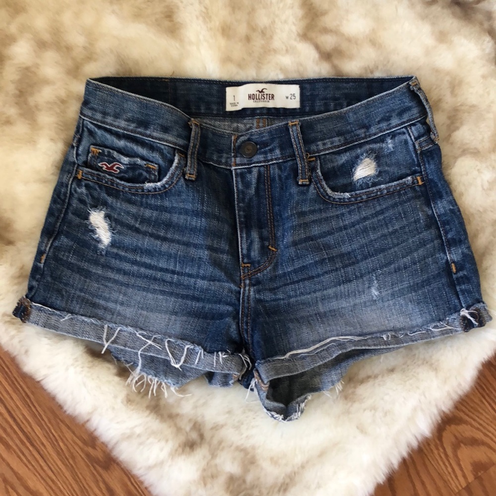 Hollister Denim Shorts size 1 w25